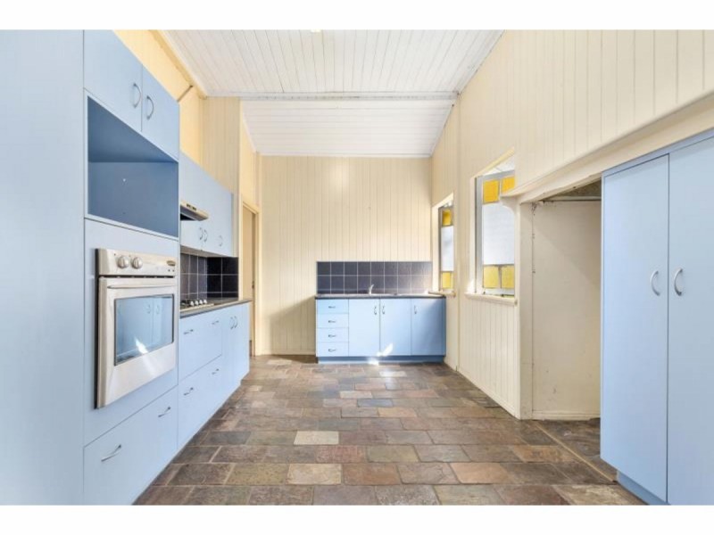 175 Lakes Creek Road, Berserker QLD 4701